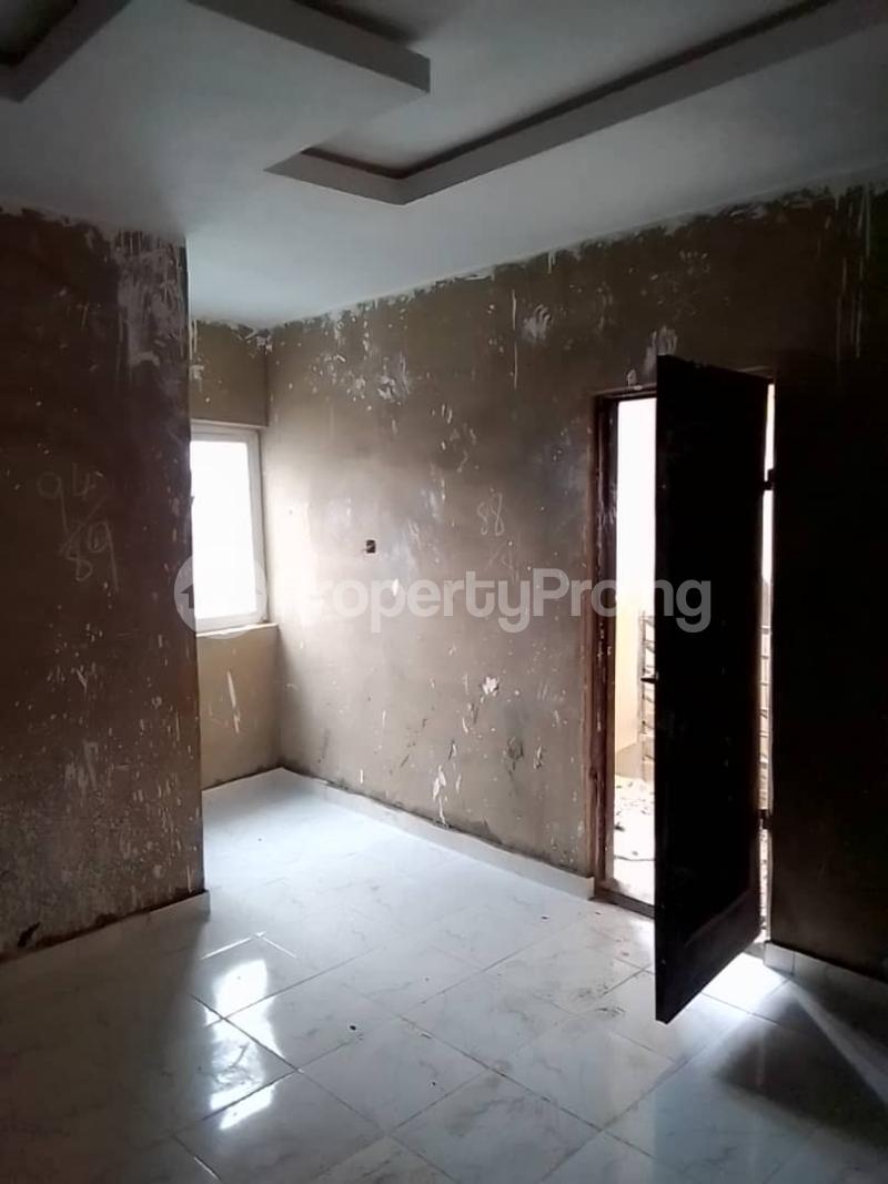 2 bedroom House for rent Off Cole Street Lawanson Surulere Lagos