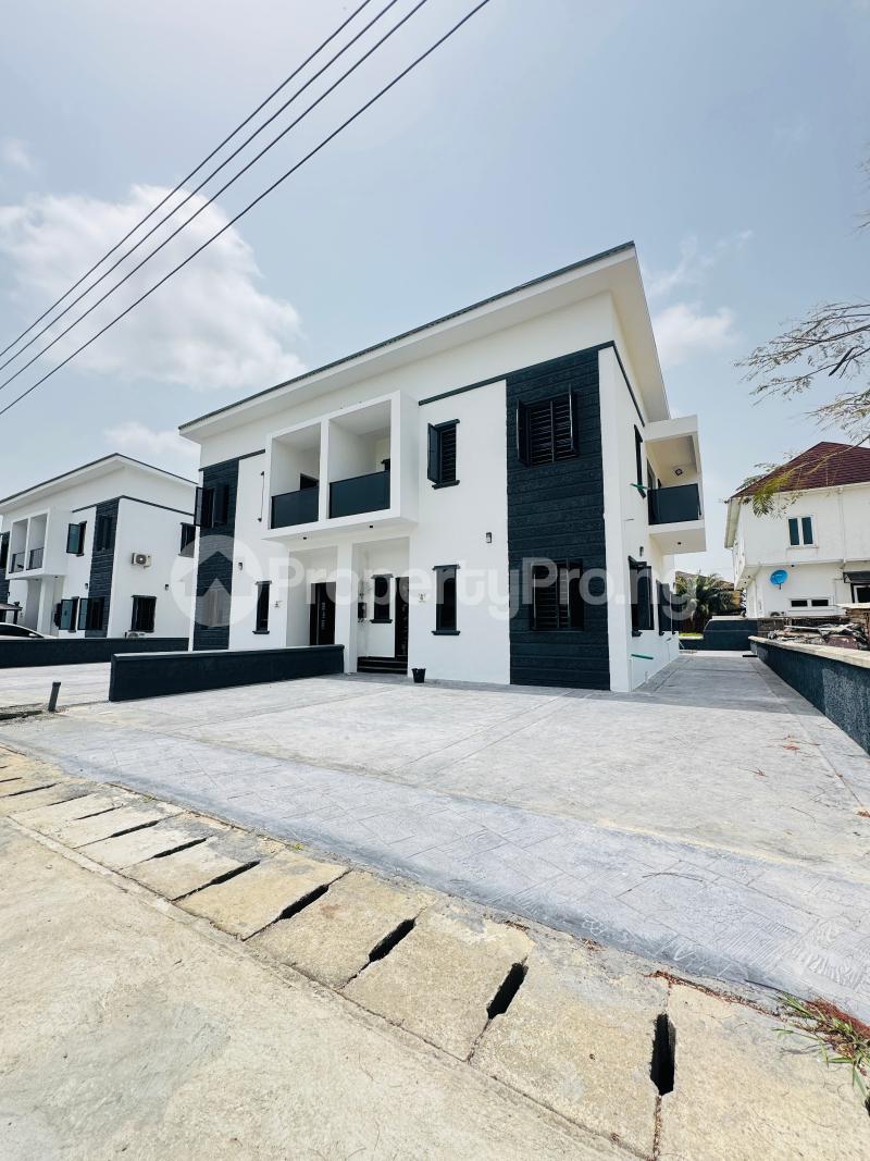 4 bedroom House for sale Sapphire Gardens Sangotedo Ajah Lagos