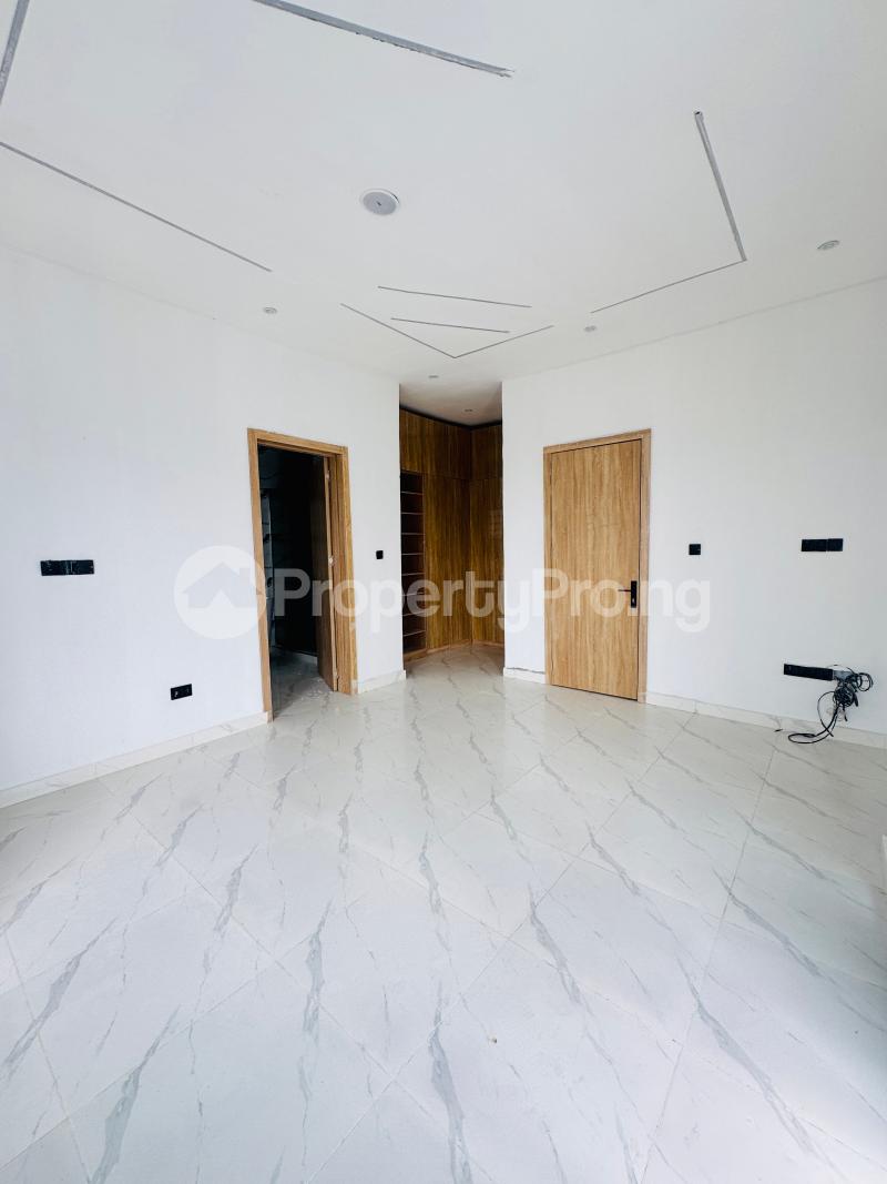 4 bedroom House for sale Ajah Lekki Lagos Off Lekki-Epe Expressway Ajah Lagos