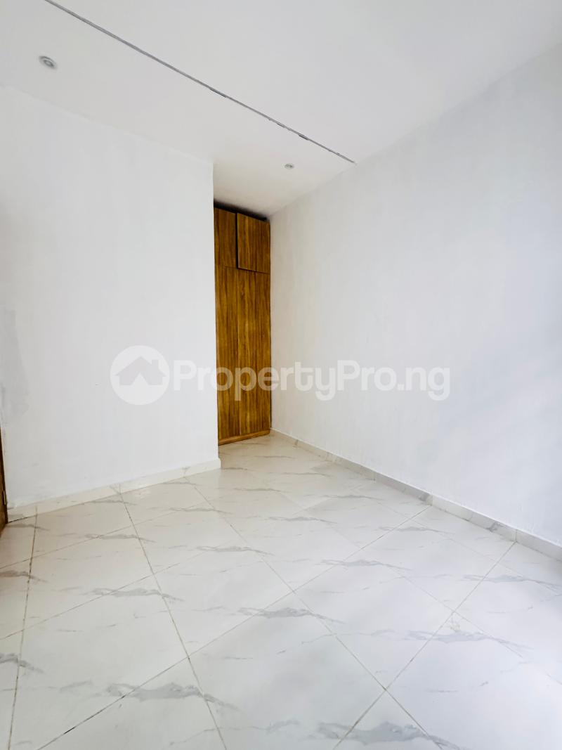 4 bedroom House for sale Ajah Lekki Lagos Off Lekki-Epe Expressway Ajah Lagos