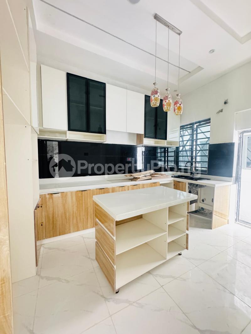 4 bedroom House for sale Ajah Lekki Lagos Off Lekki-Epe Expressway Ajah Lagos