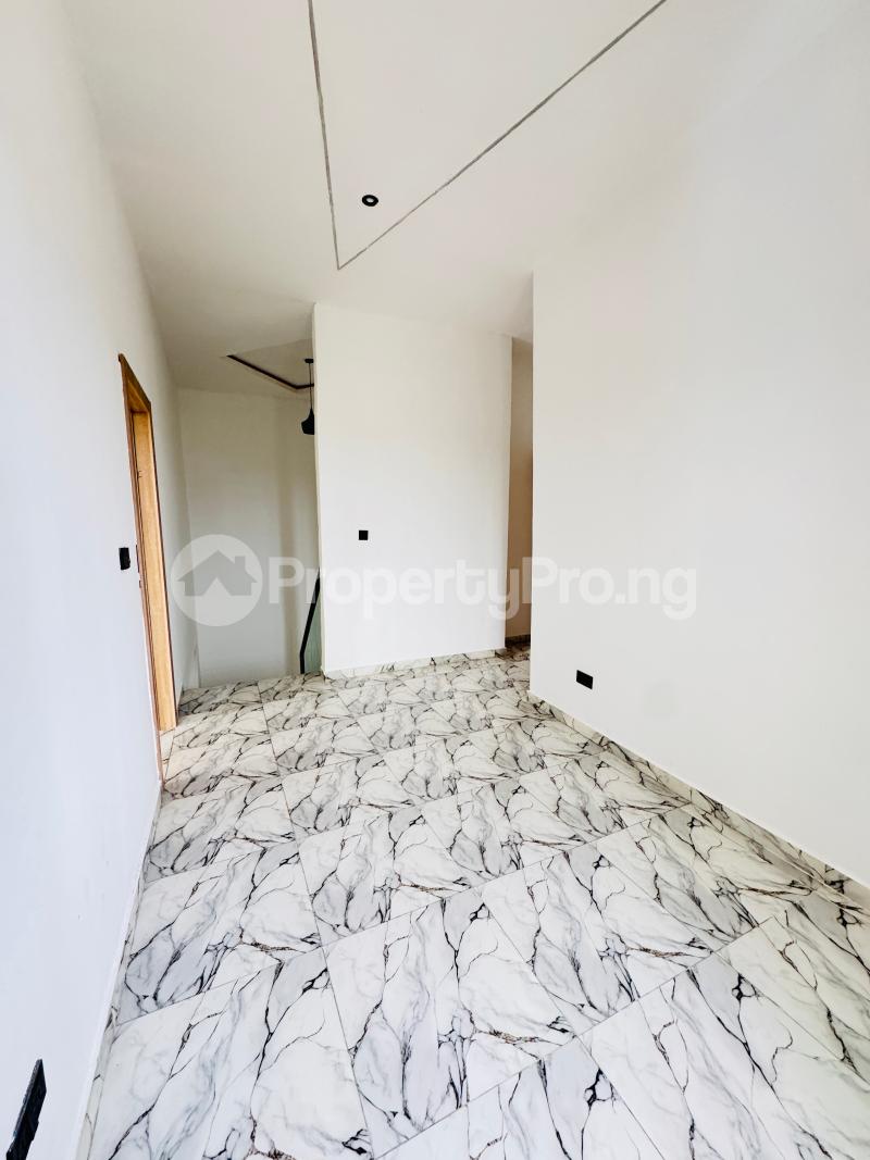 4 bedroom House for sale Ajah Lekki Lagos Off Lekki-Epe Expressway Ajah Lagos