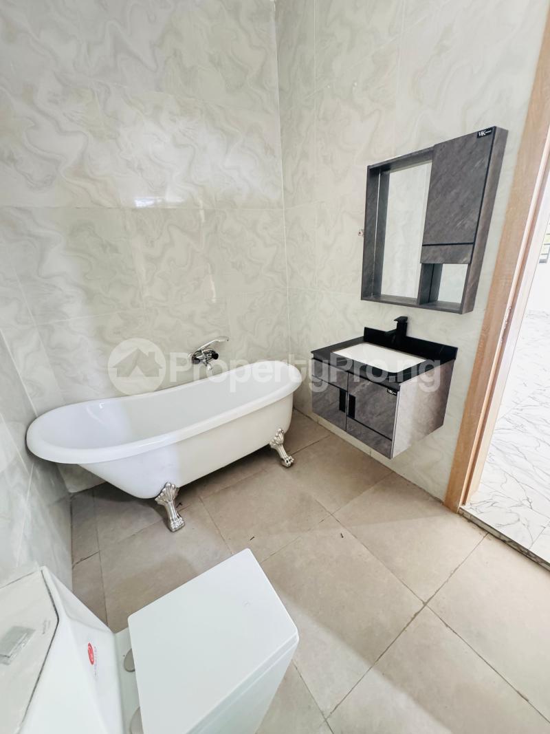 4 bedroom House for sale Ajah Lekki Lagos Off Lekki-Epe Expressway Ajah Lagos