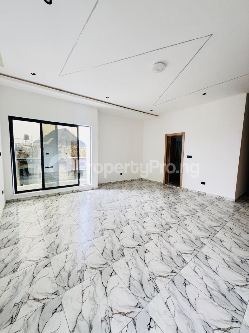 4 bedroom House for sale Ajah Lekki Lagos Off Lekki-Epe Expressway Ajah Lagos