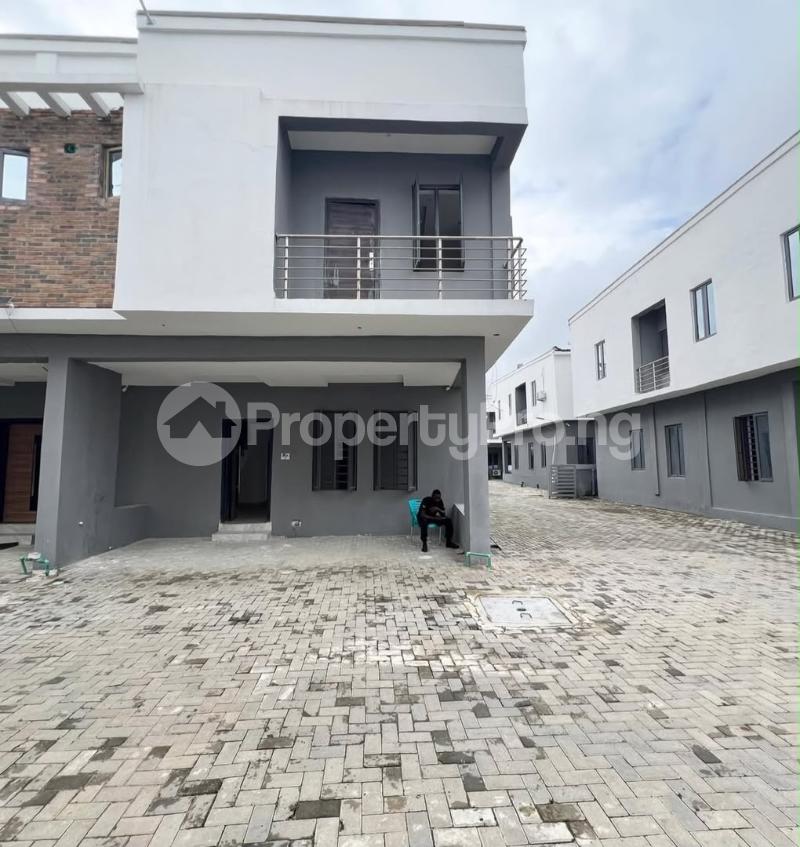 4 bedroom House for rent After Abraham Adesina Before Lagos Business School Abraham adesanya estate Ajah Lagos