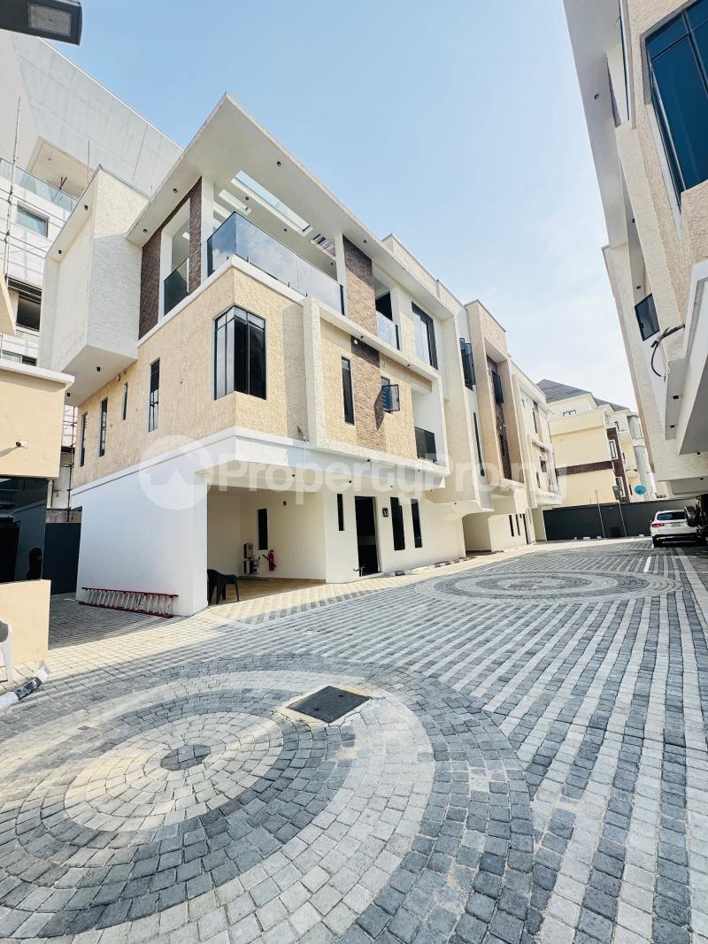4 bedroom House for sale  Lekki Phase 1 Lekki Lagos