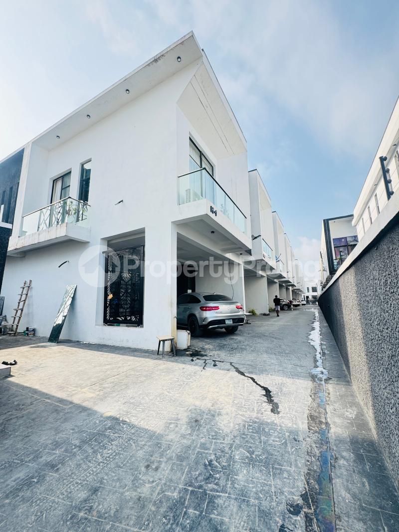 4 bedroom House for rent Ikota Villa Lekki Ikota Lekki Lagos