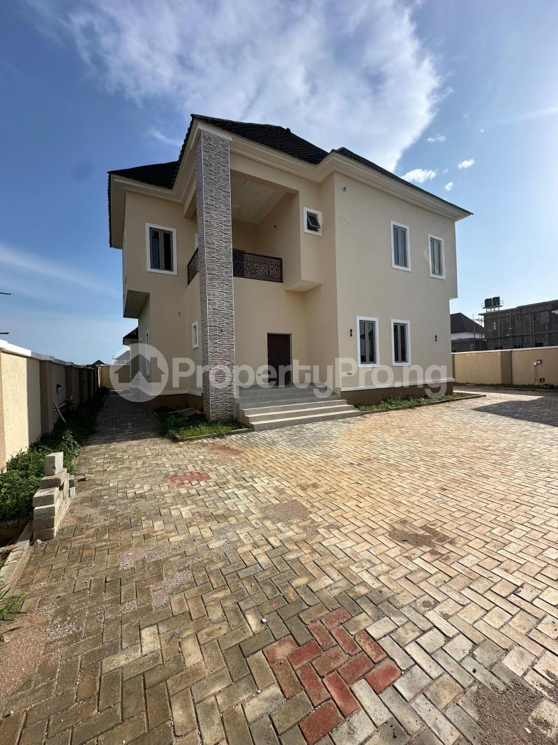 4 bedroom House for rent  Life Camp Abuja
