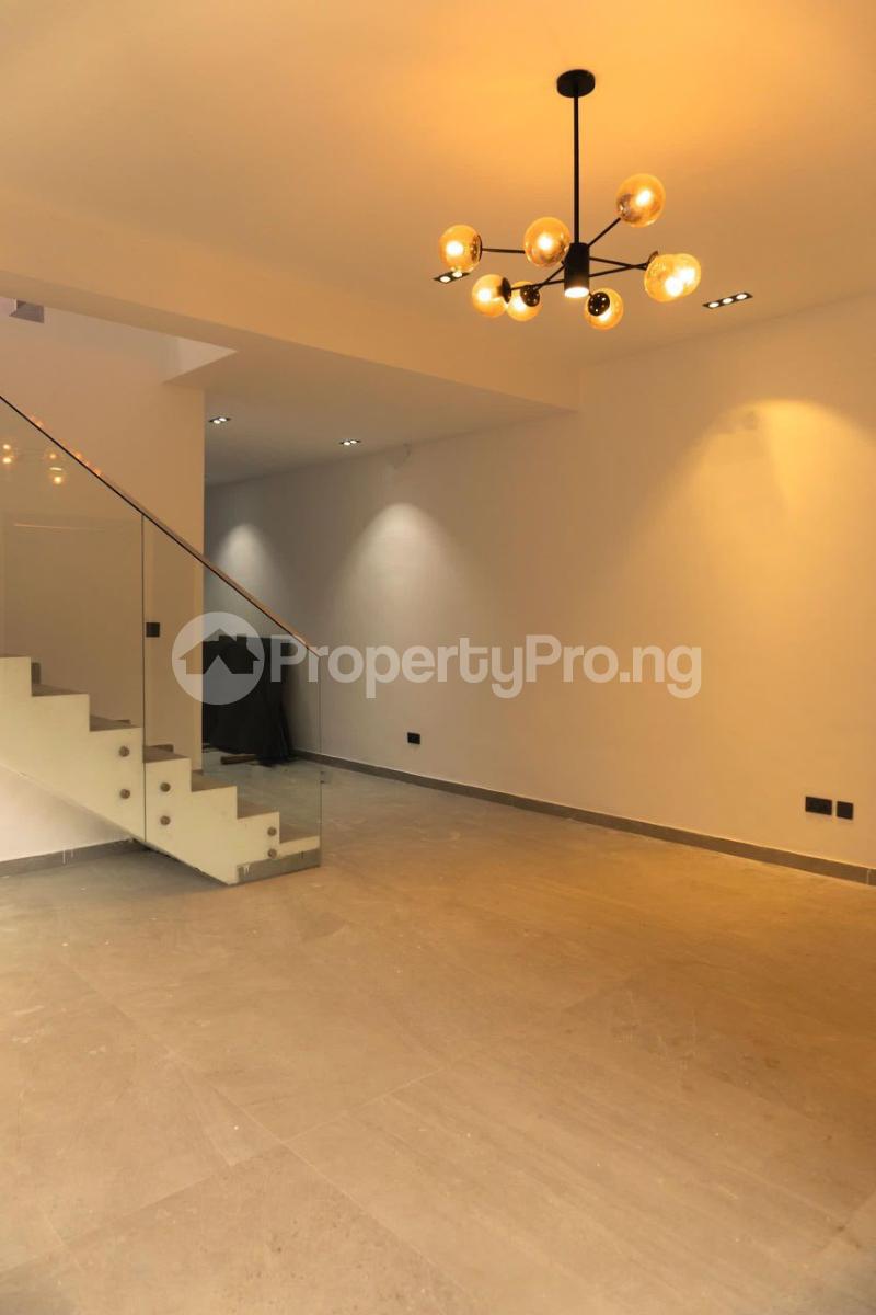 4 bedroom House for sale  Magodo GRA Phase 2 Kosofe/Ikosi Lagos