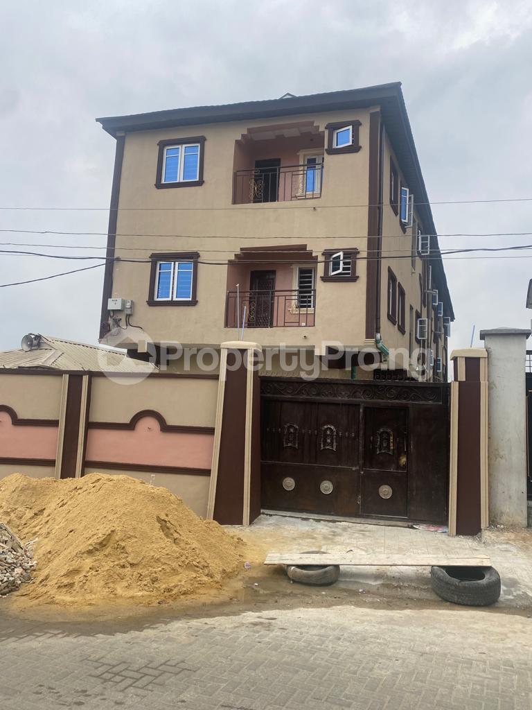 1 bedroom Flat / Apartment for rent Onipanu Shomolu Lagos