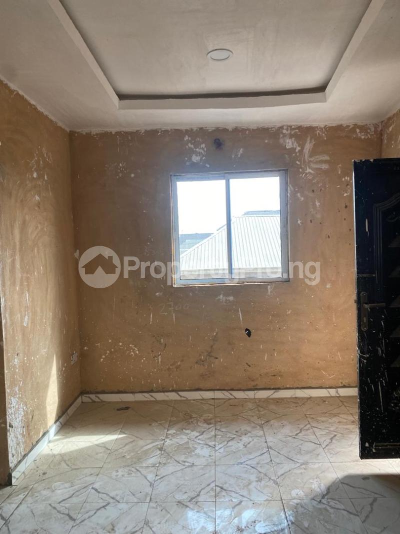 1 bedroom Flat / Apartment for rent Onipanu Shomolu Lagos