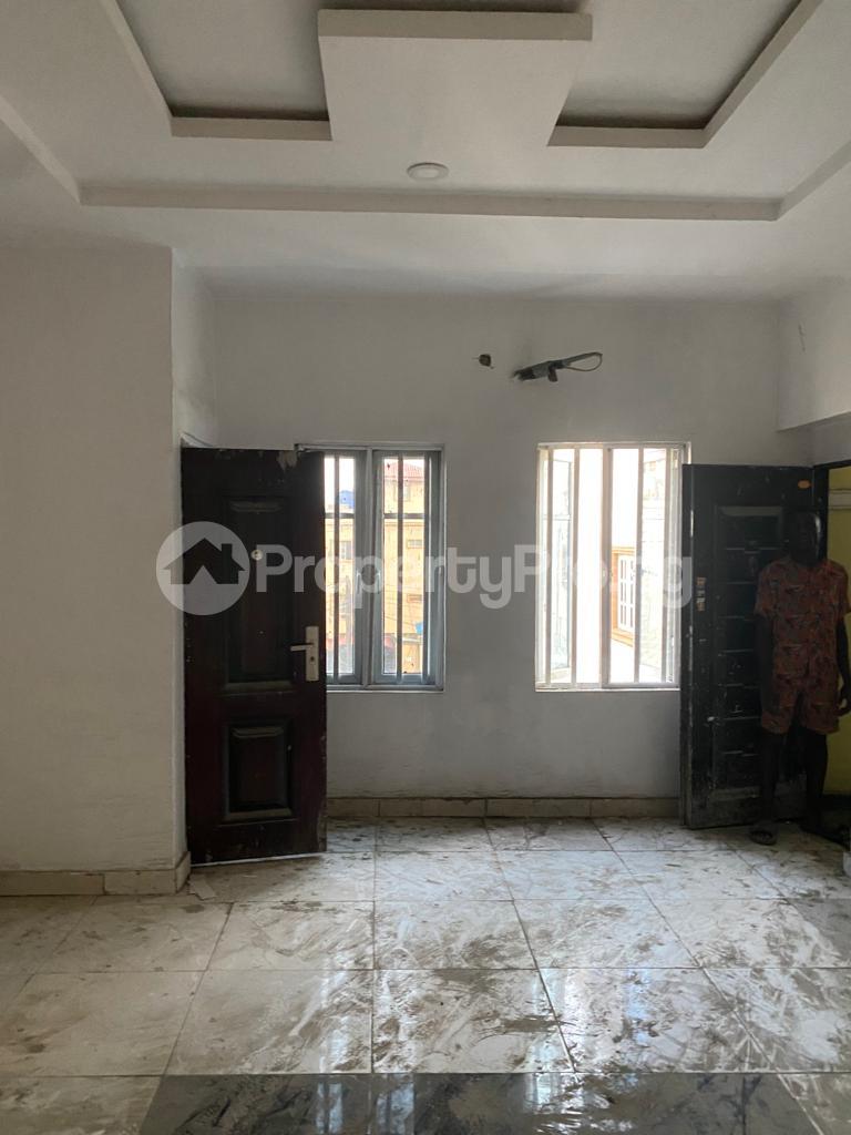 2 bedroom Flat / Apartment for rent Ebute Metta, Adekunle Yaba Lagos