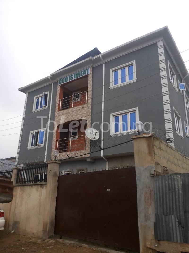 3 bedroom Flat / Apartment for rent Abule Ijesha Fola Agoro Yaba Lagos