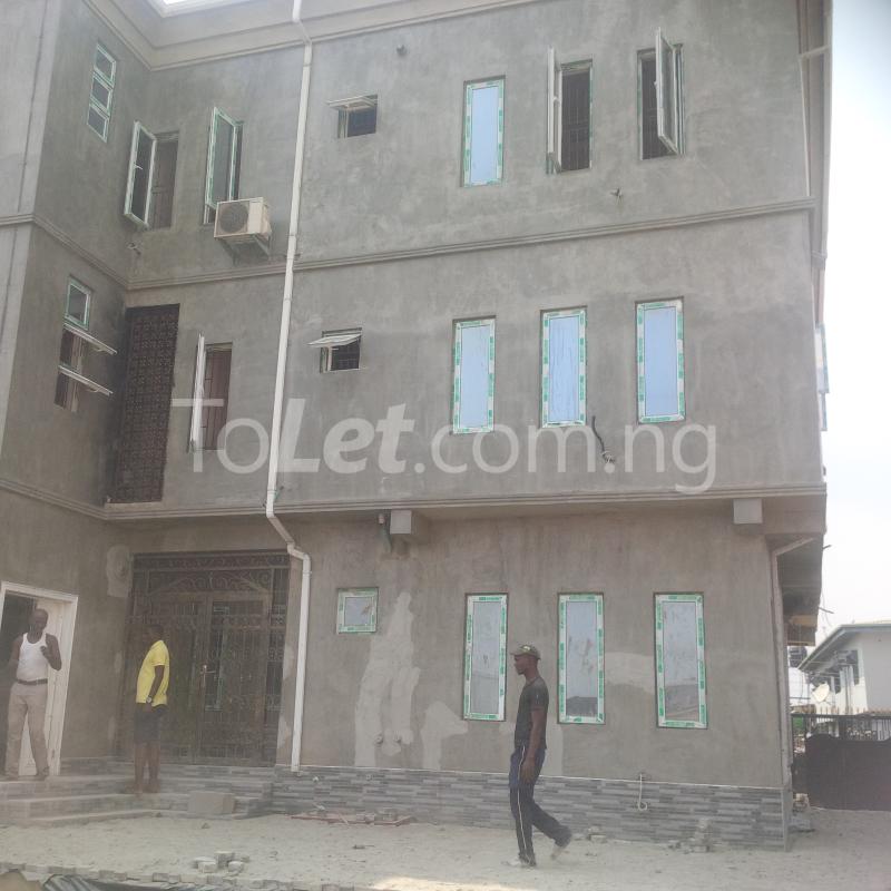 3 bedroom Flat / Apartment for rent Off Iwaya Road Sabo Yaba Lagos