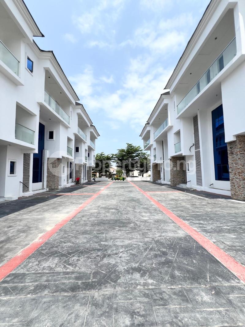 4 bedroom House for sale Orchid Lekki Lagos