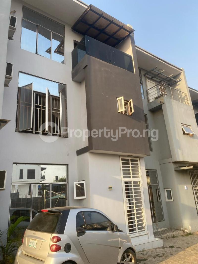 4 bedroom House for sale Guzape Abuja