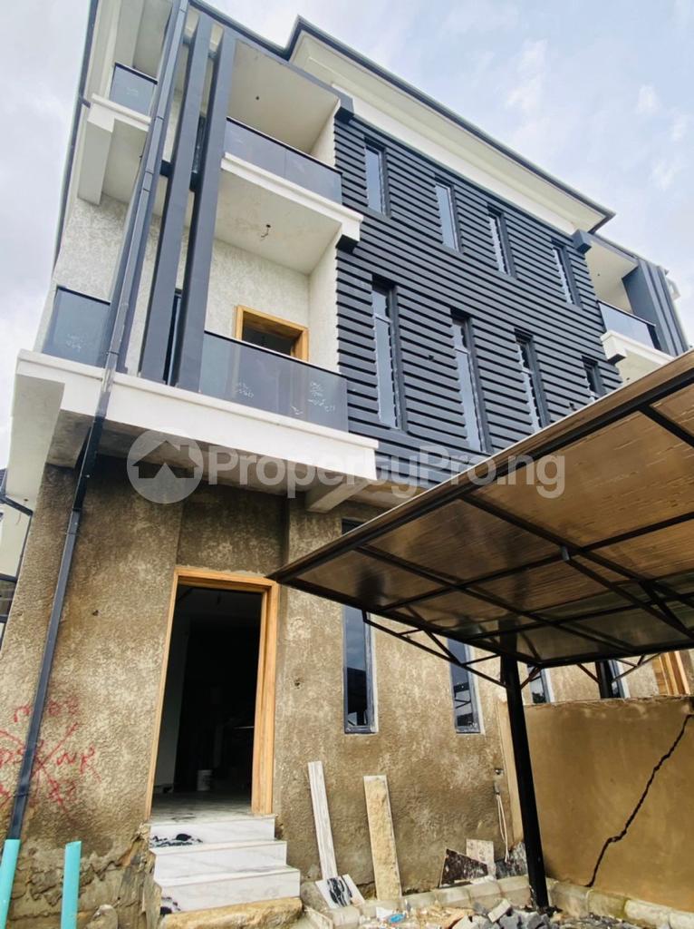 5 bedroom House for sale Millenuim/UPS Gbagada Lagos