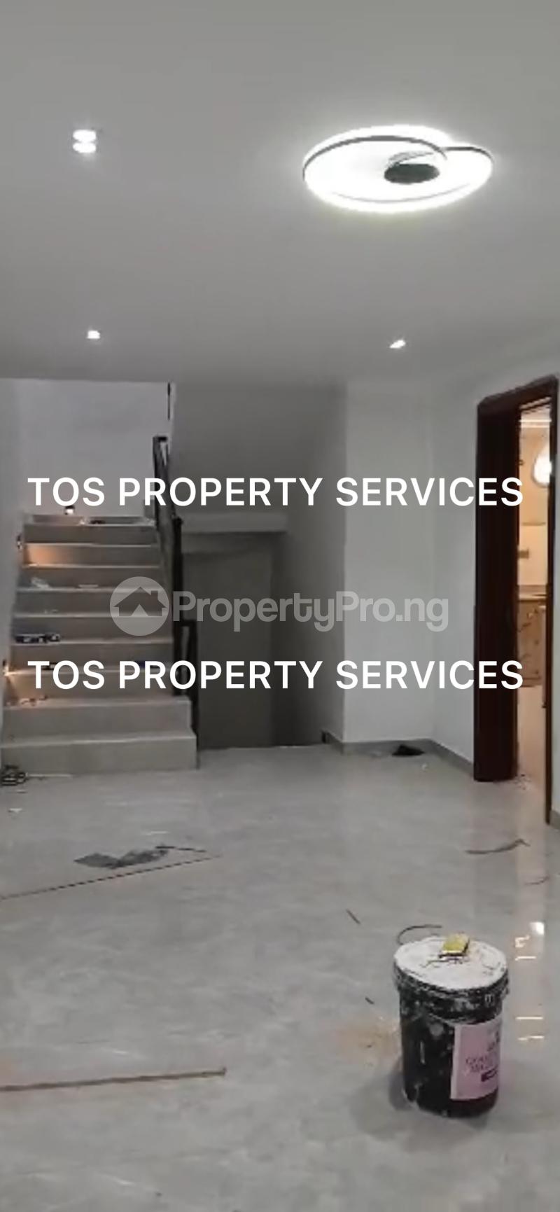 4 bedroom House for sale Yaba, Lagos. Yaba Lagos