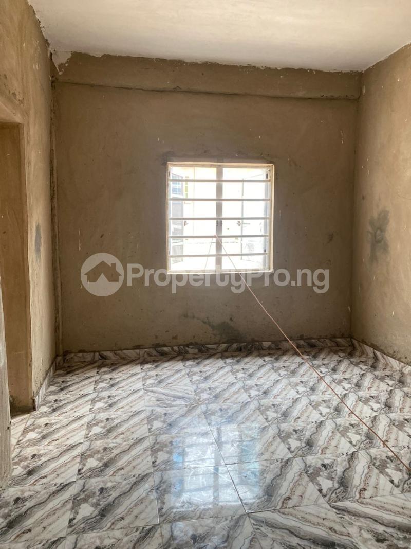 1 bedroom Flat / Apartment for rent Adekunle Ebute Metta Yaba Lagos