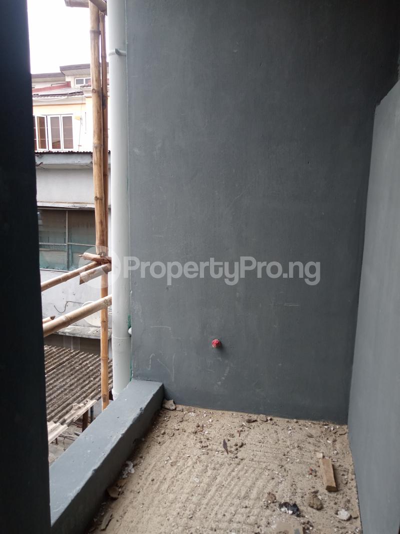 1 bedroom Flat / Apartment for rent Onike Yaba Lagos - 2