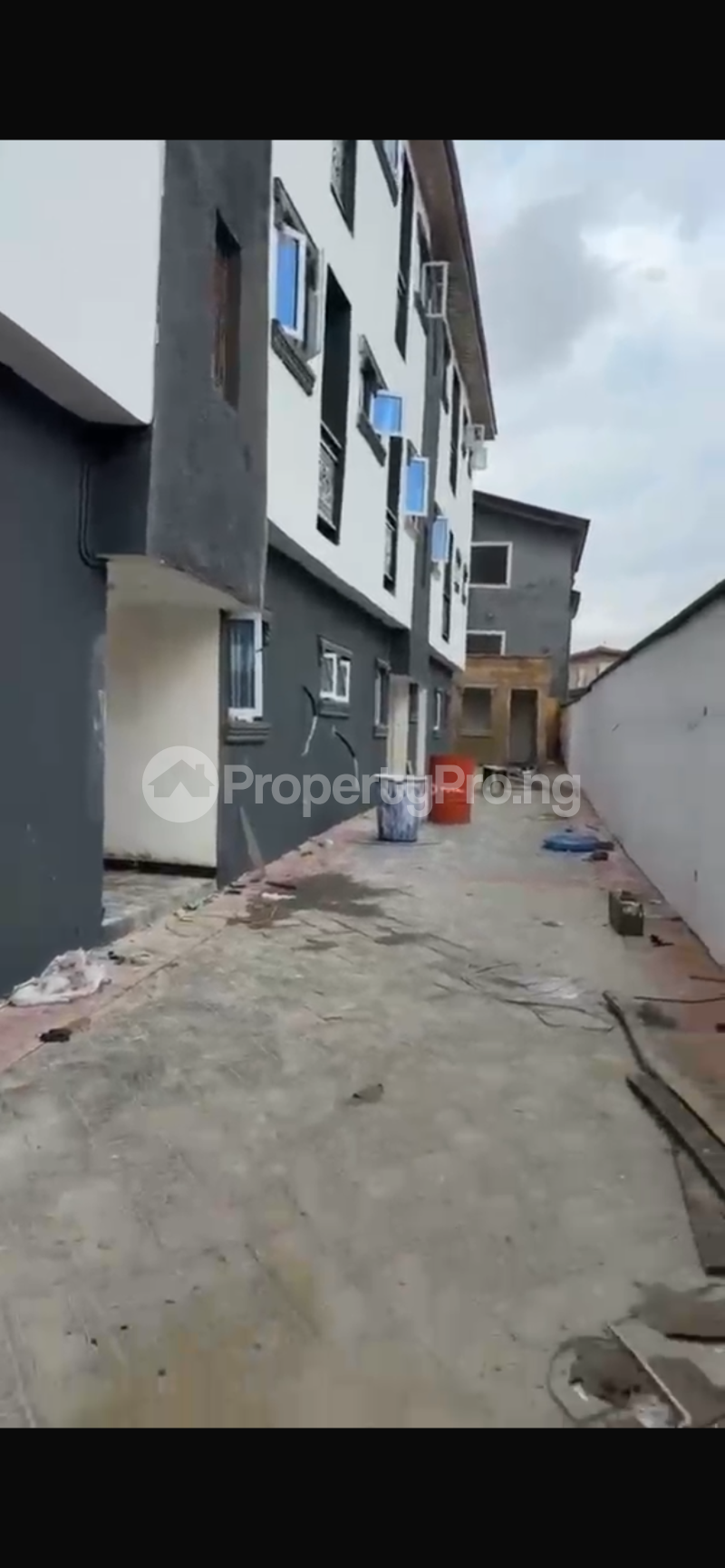 1 bedroom Flat / Apartment for rent Awoyokun Ilupeju Lagos