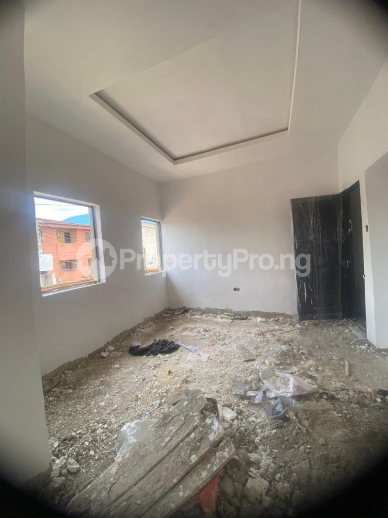1 bedroom Flat / Apartment for rent Onipan Palmgroove Shomolu Lagos - 7
