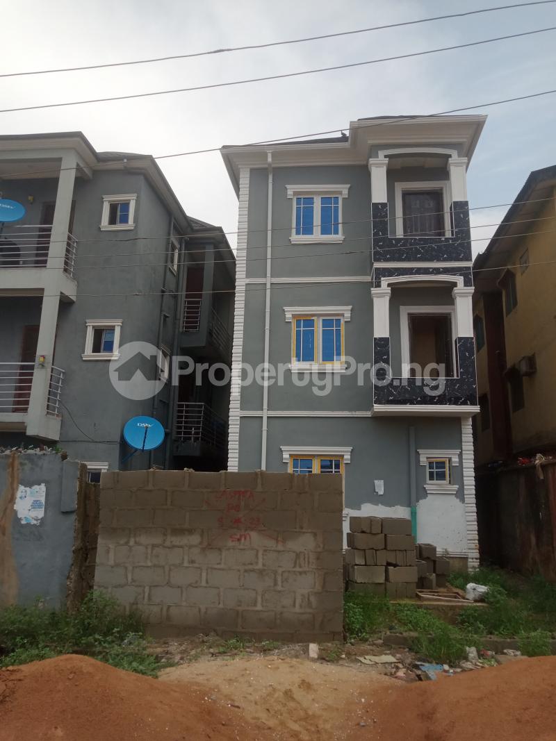 1 bedroom Flat / Apartment for rent Onipan Shomolu Lagos