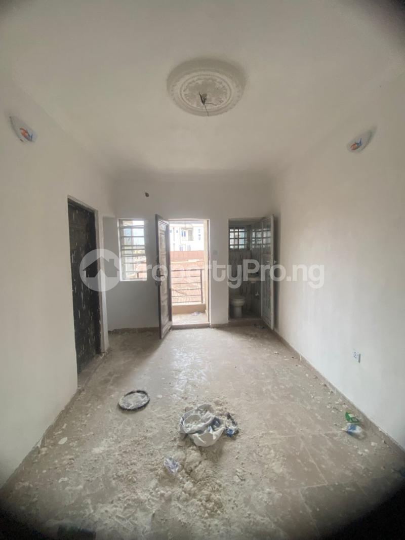 1 bedroom Flat / Apartment for rent Onipan Shomolu Shomolu Lagos