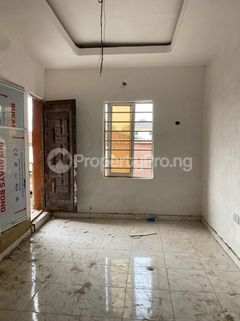 1 bedroom Flat / Apartment for rent Bajulaiye Shomolu Lagos