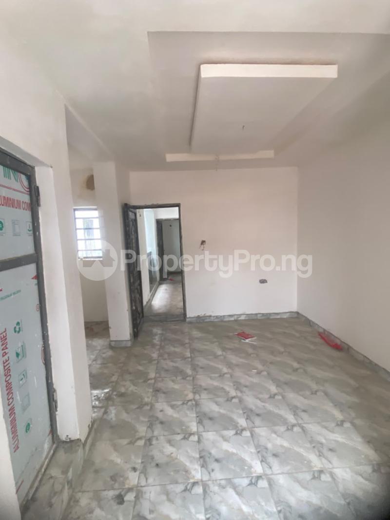 1 bedroom Flat / Apartment for rent Somolu Shomolu Shomolu Lagos