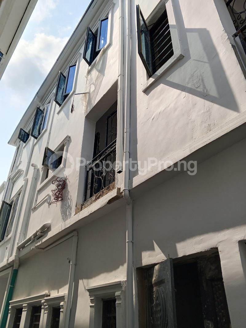 1 bedroom Flat / Apartment for rent Transformer Bucknor Estate Bucknor Isolo Lagos