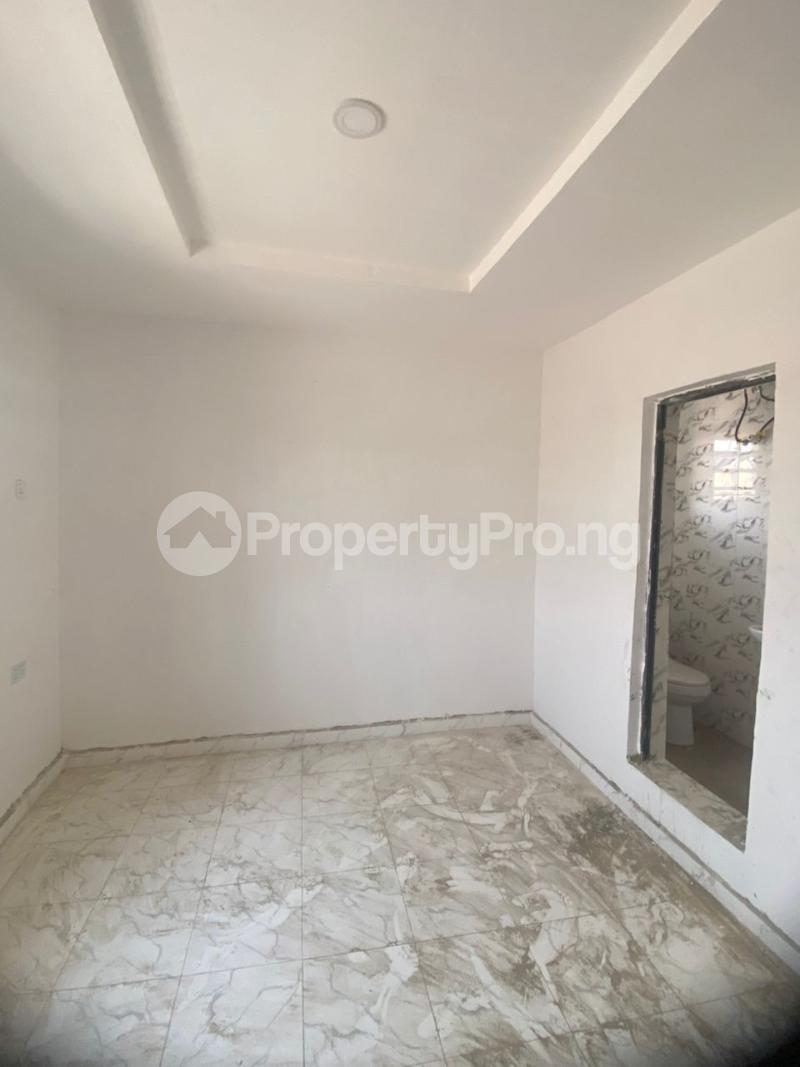 1 bedroom Flat / Apartment for rent Onipanu Shomolu Lagos