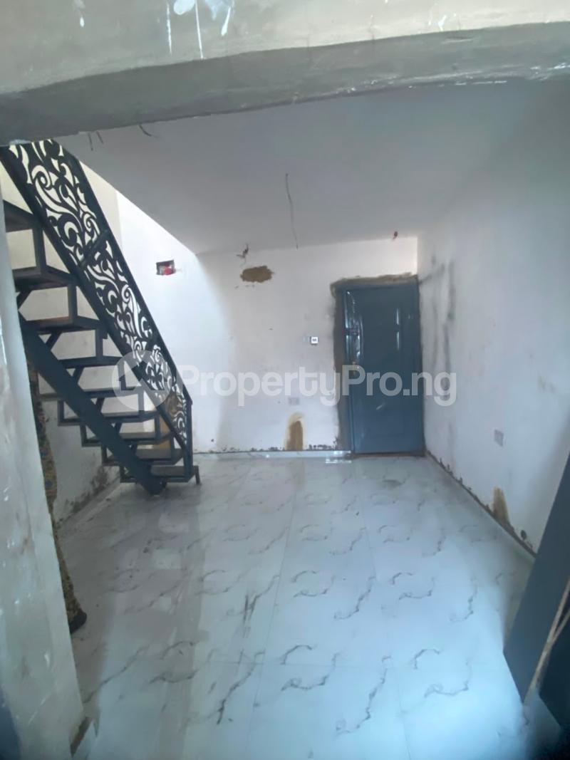 1 bedroom Flat / Apartment for rent Somolu Shomolu Shomolu Lagos