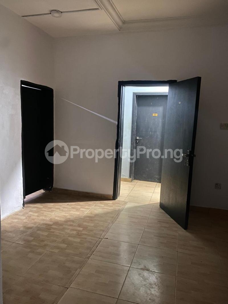 1 bedroom Flat / Apartment for rent Alagomeji Yaba Lagos