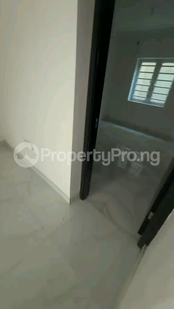 1 bedroom Flat / Apartment for rent Off Morocco Road Yaba Yaba Lagos