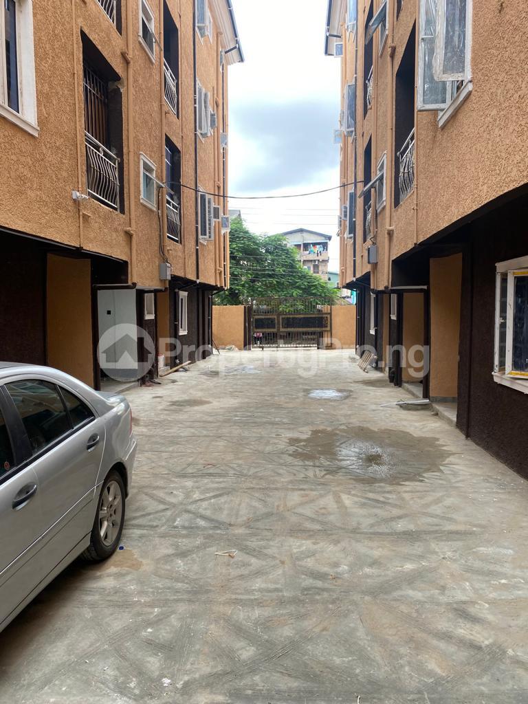 1 bedroom Flat / Apartment for rent Ebute Metta Adekunle Yaba Lagos