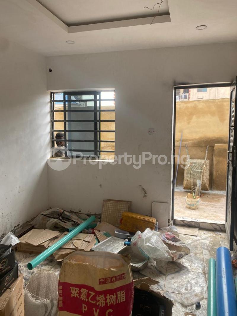 1 bedroom Flat / Apartment for rent Onipanu Shomolu Lagos