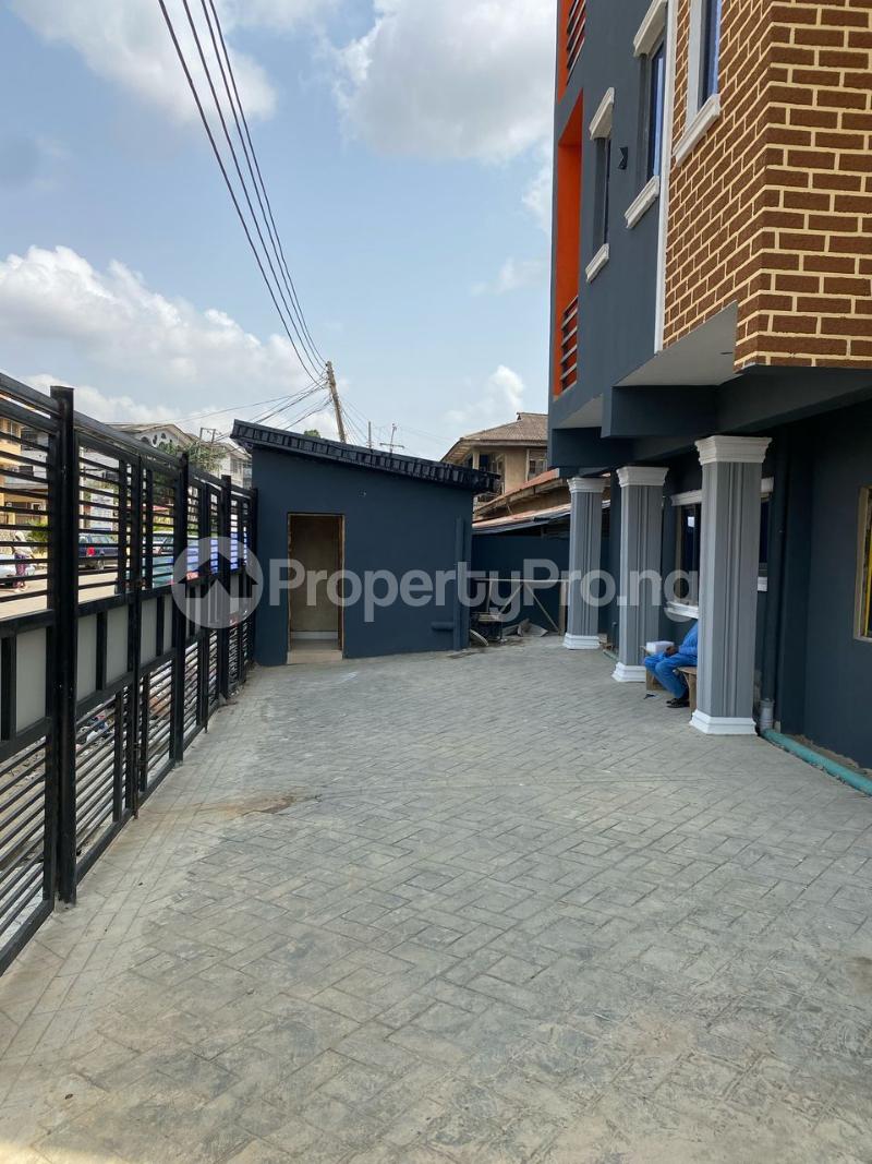 1 bedroom Flat / Apartment for rent  Fola Agoro Yaba Lagos
