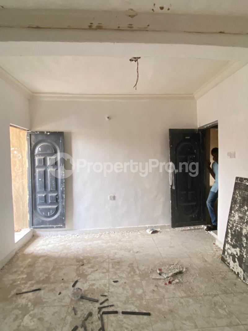 1 bedroom Flat / Apartment for rent Bajulaiye Shomolu Lagos