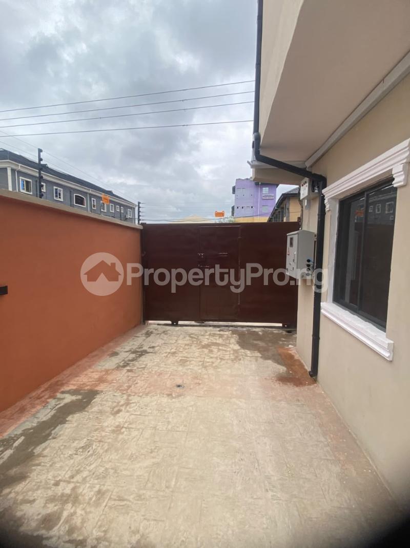 1 bedroom Flat / Apartment for rent Morocco Shomolu Shomolu Lagos