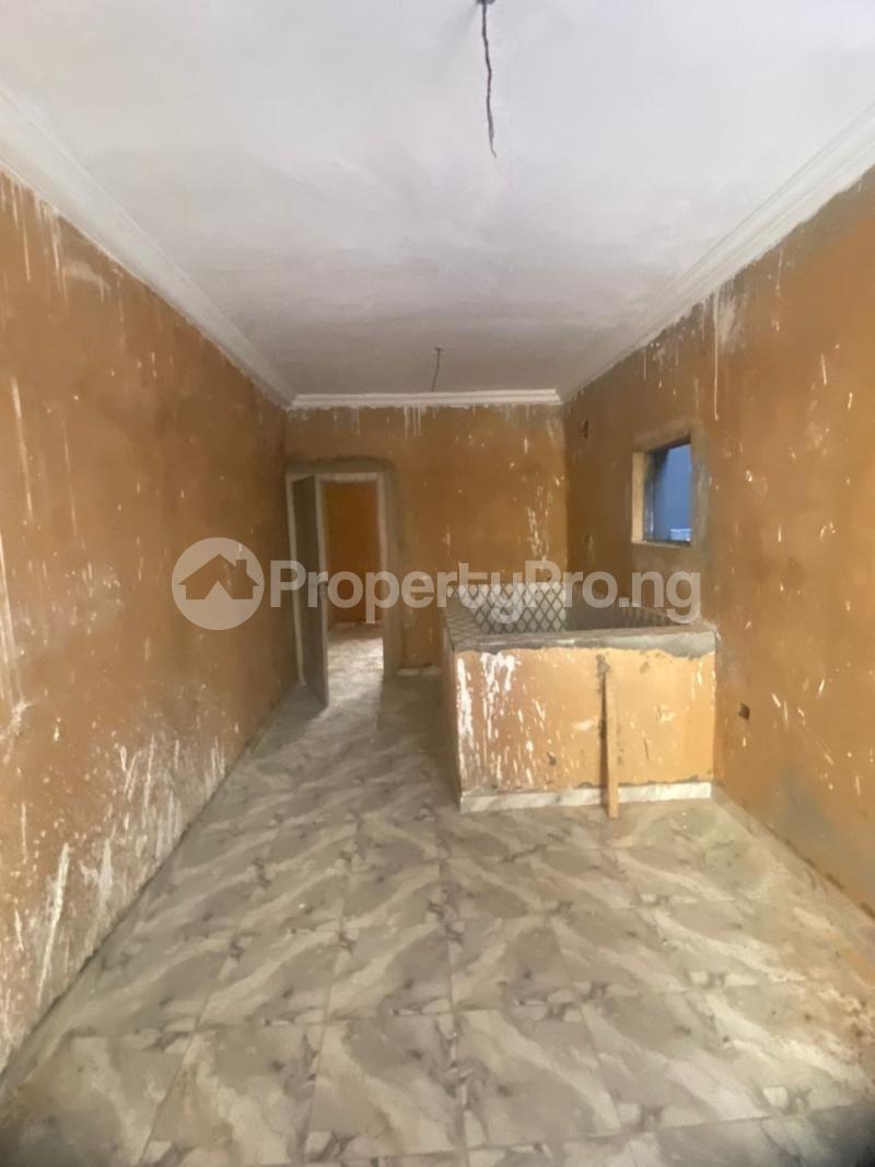 1 bedroom Flat / Apartment for rent Apata Shomolu Shomolu Lagos - 4
