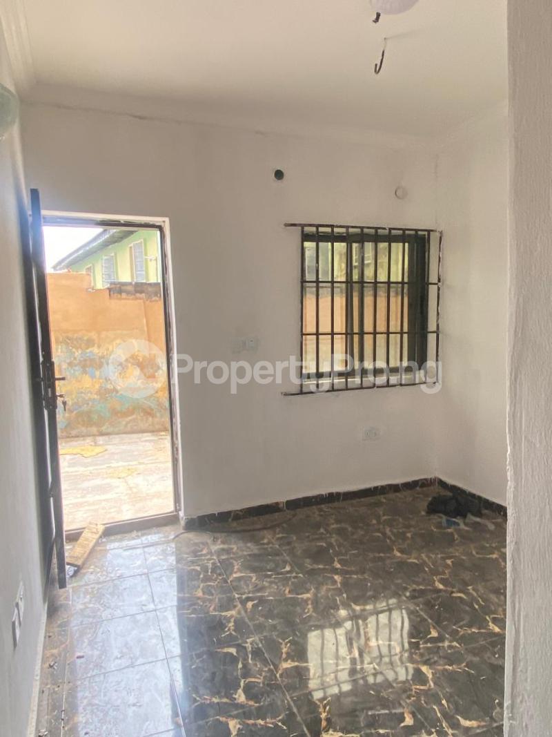 1 bedroom Flat / Apartment for rent Bajulaiye Shomolu Lagos