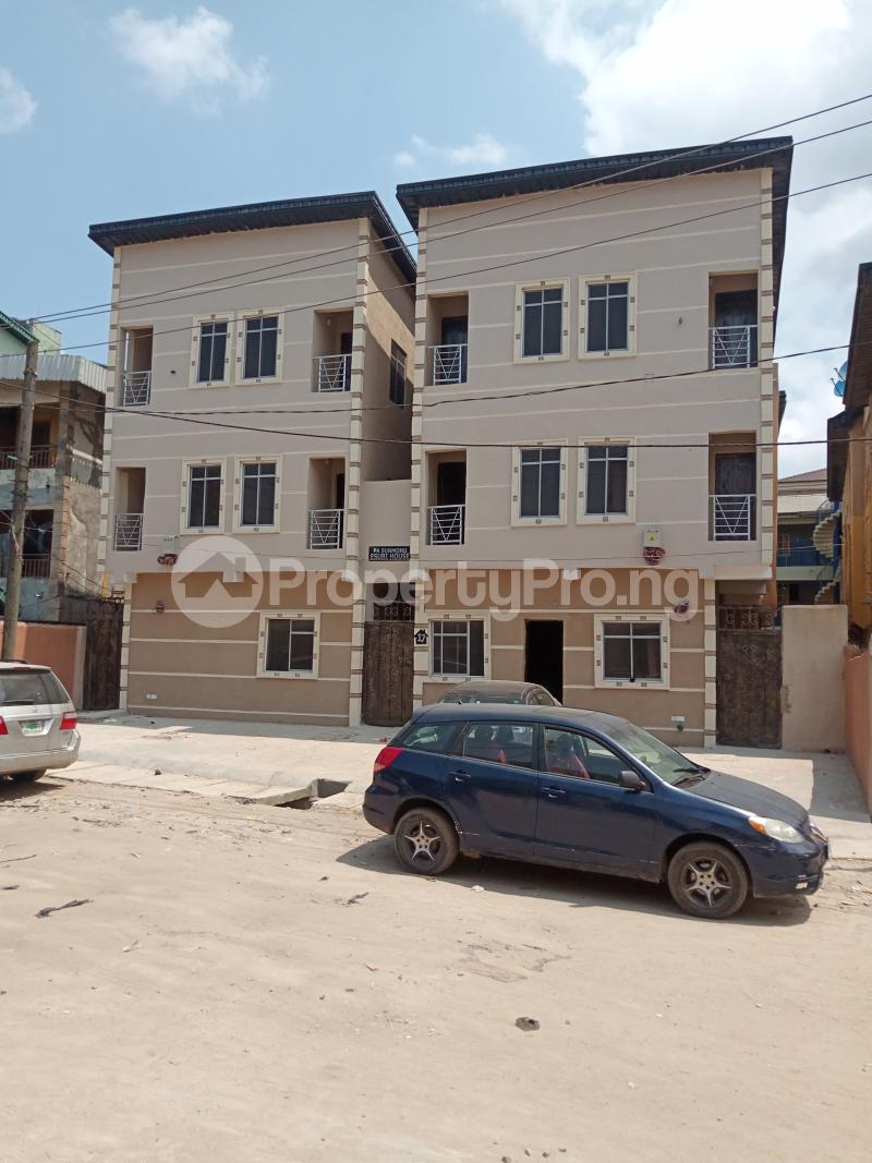 1 bedroom Flat / Apartment for rent Ebute Metta Adekunle Yaba Lagos