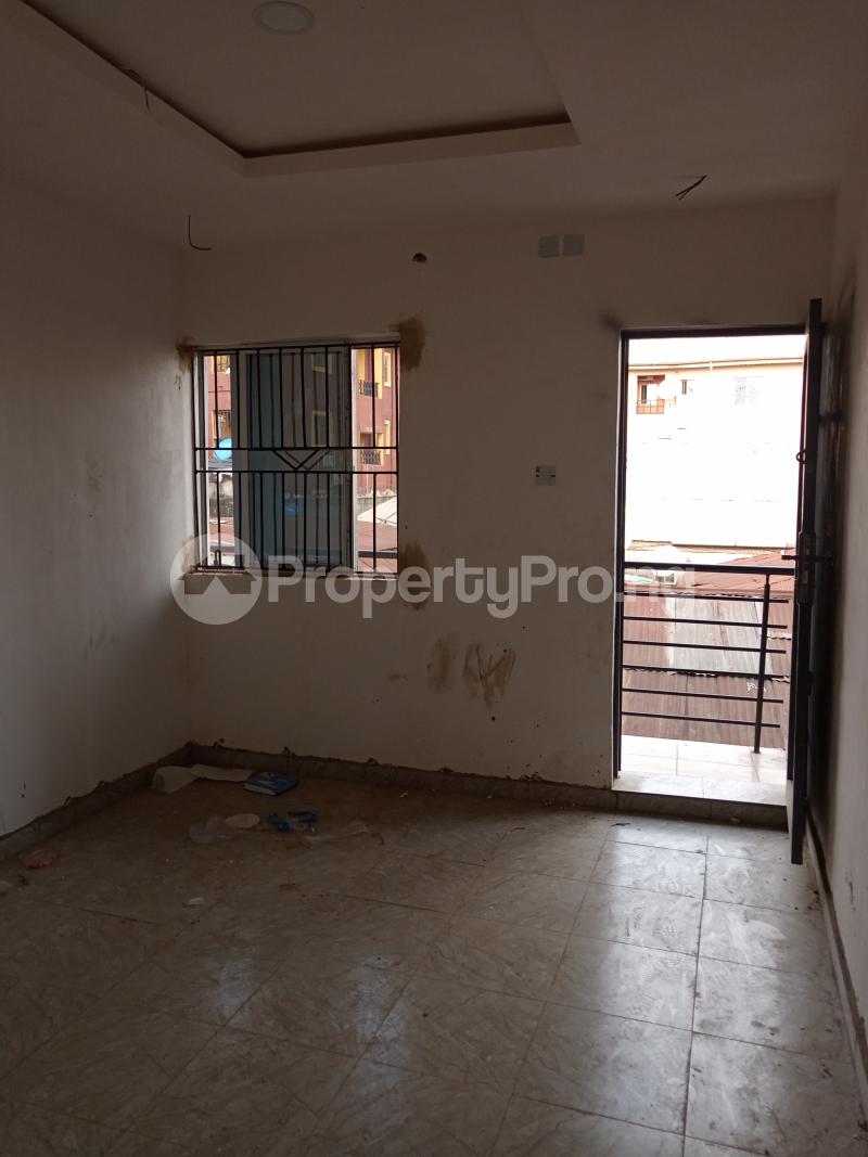 1 bedroom Flat / Apartment for rent Palmgroove Onipanu Shomolu Lagos