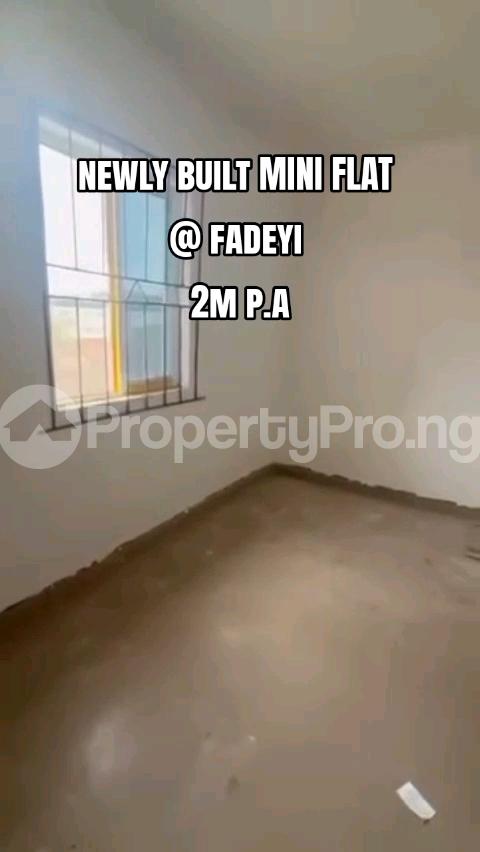 1 bedroom Flat / Apartment for rent Fadeyi Yaba Lagos Fadeyi Shomolu Lagos