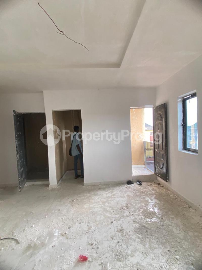1 bedroom Flat / Apartment for rent Bajulaiye Shomolu Lagos