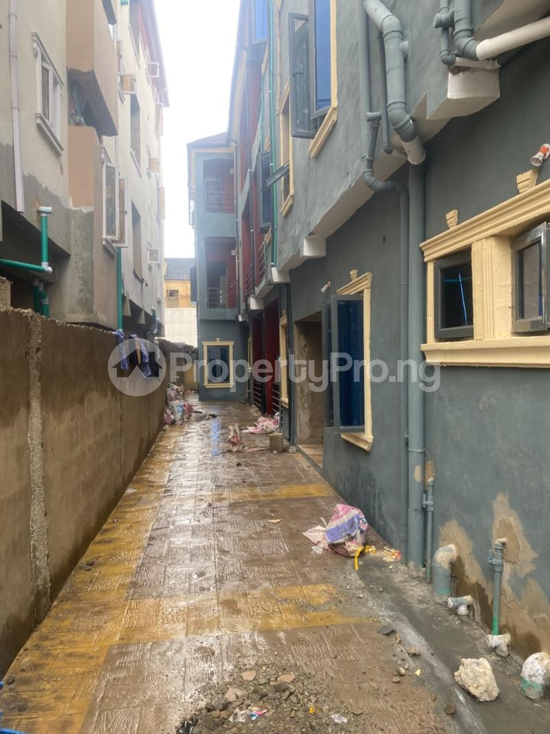1 bedroom Flat / Apartment for rent Palmgroove Ikorodu Road (Ilupeju) Ilupeju Lagos