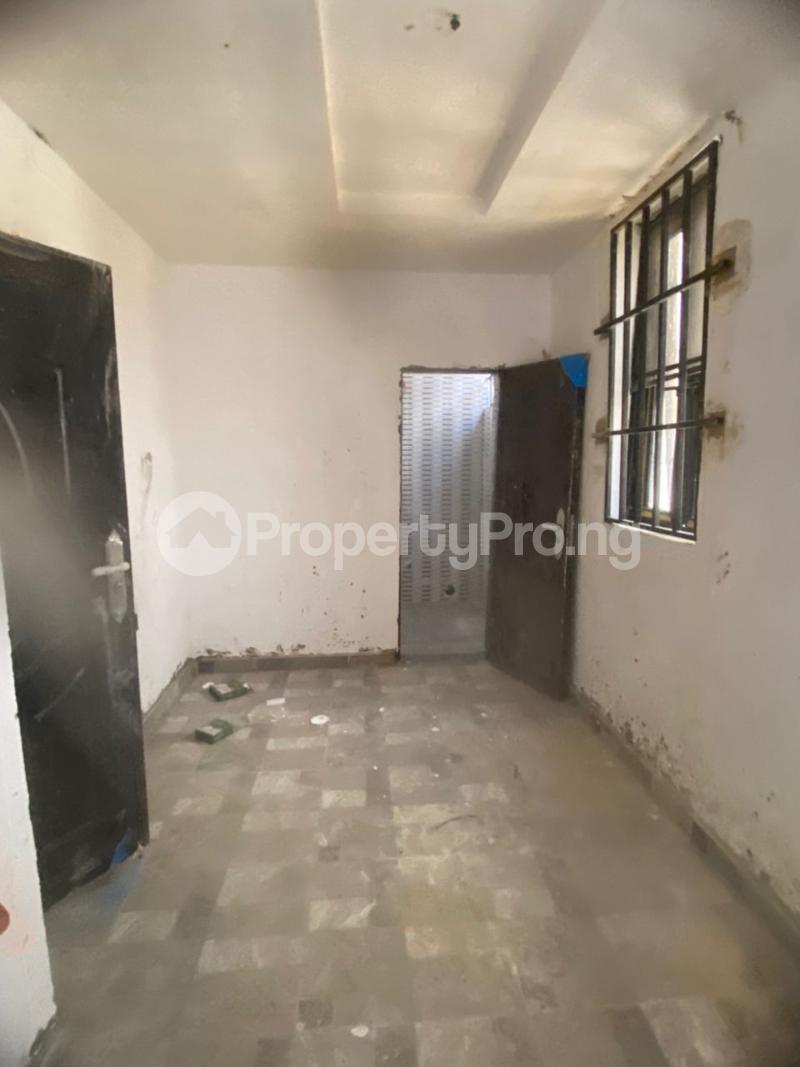 1 bedroom Flat / Apartment for rent Onipan Ikorodu road(Ilupeju) Ilupeju Lagos