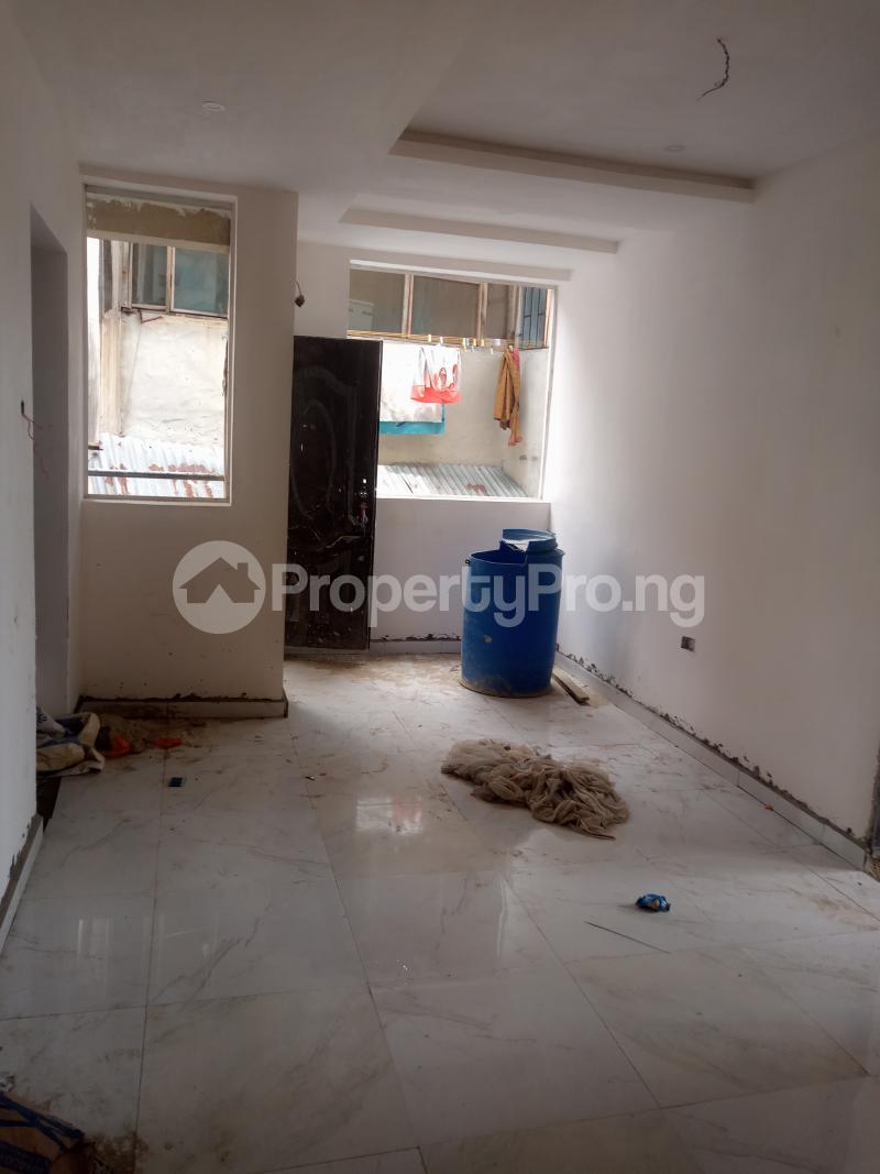 1 bedroom Flat / Apartment for rent Alagomeji Yaba Lagos