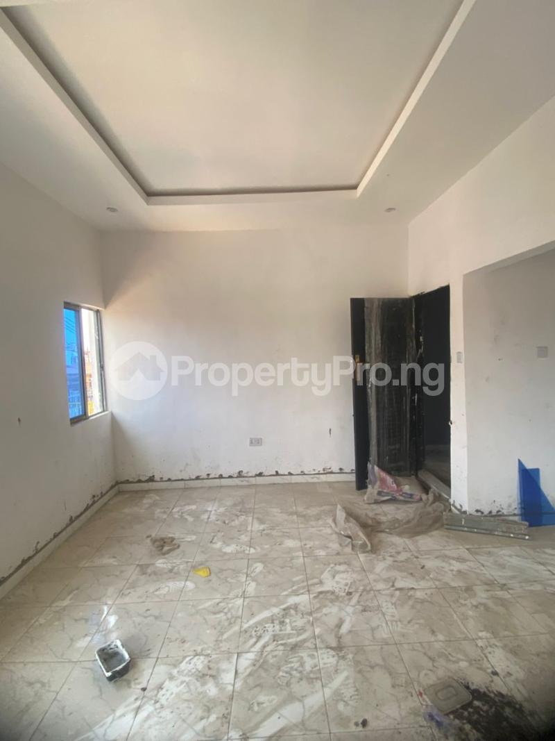 1 bedroom Flat / Apartment for rent Onipan Shomolu Lagos